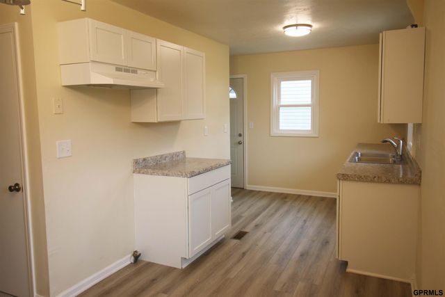 3310 Willow Street, Bellevue, NE 68147