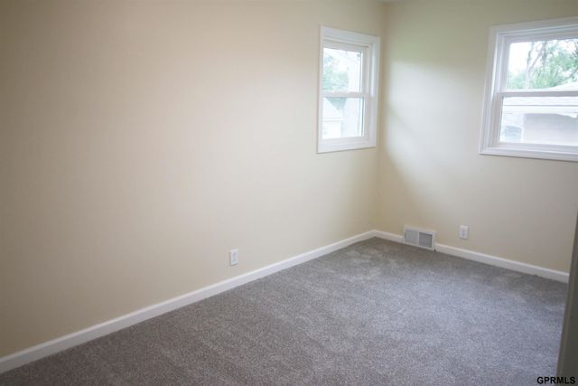3310 Willow Street, Bellevue, NE 68147