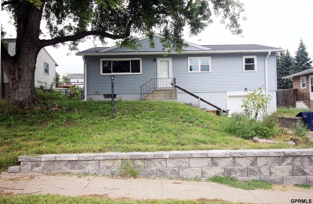 3310 Willow Street, Bellevue, NE 68147