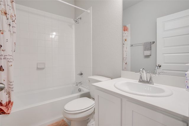 1521 Bison Trail, Aubrey, TX 76227