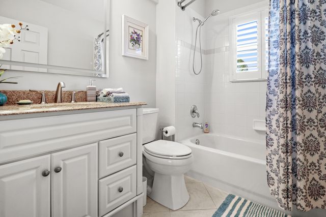4496 HICKORY Drive, Palm Beach Gardens, FL 33418