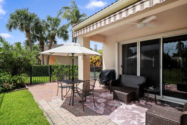 4496 HICKORY Drive, Palm Beach Gardens, FL 33418