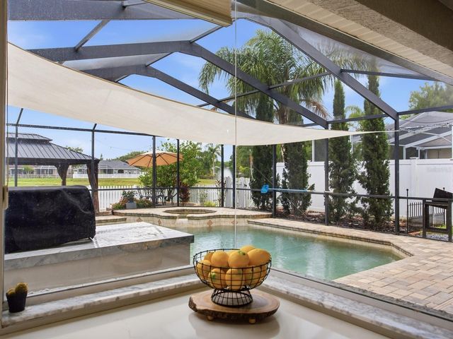 6320 NIKKI LANE, Tampa, FL 33625