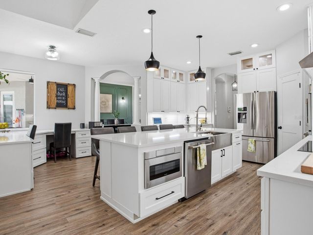 6320 NIKKI LANE, Tampa, FL 33625