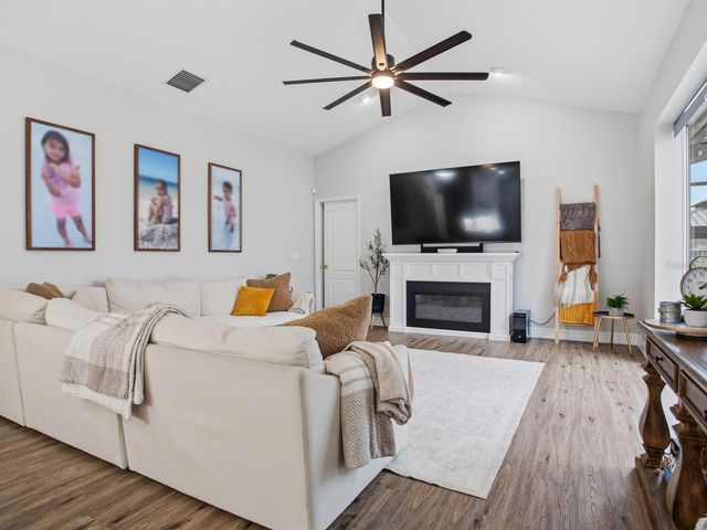 6320 NIKKI LANE, Tampa, FL 33625