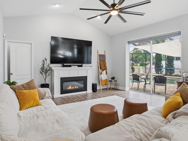 6320 NIKKI LANE, Tampa, FL 33625