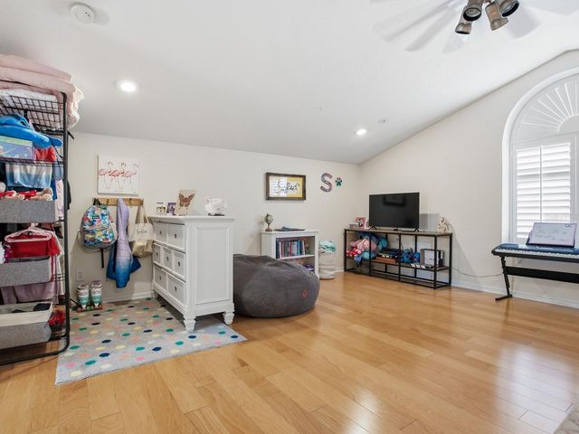 6320 NIKKI LANE, Tampa, FL 33625