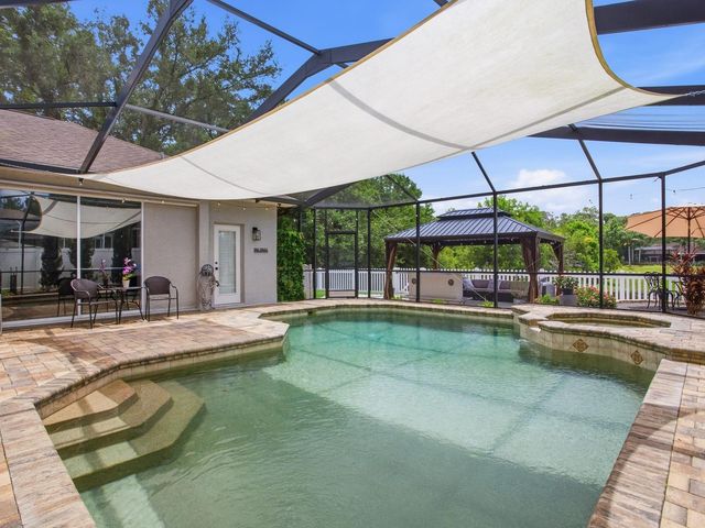 6320 NIKKI LANE, Tampa, FL 33625