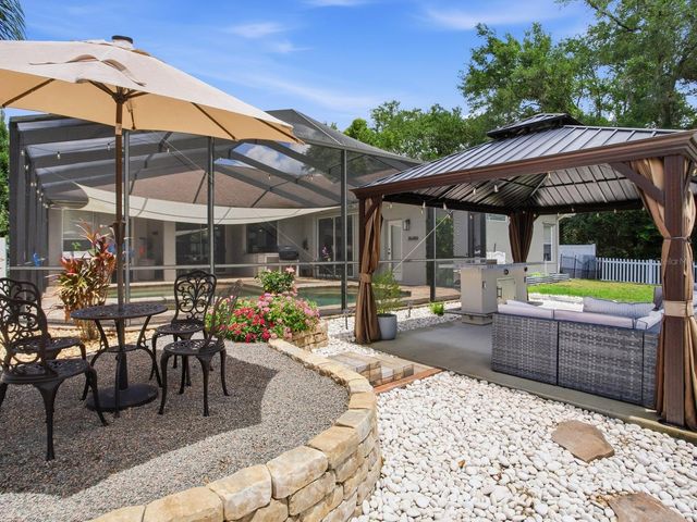 6320 NIKKI LANE, Tampa, FL 33625