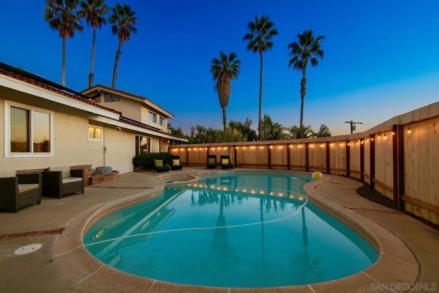 909 Donnan Place, Vista, CA 92084