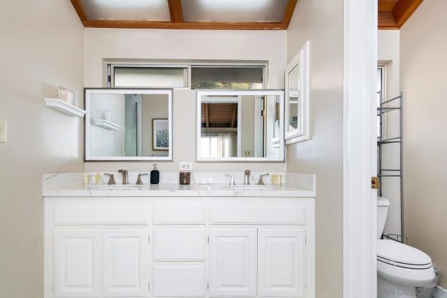 909 Donnan Place, Vista, CA 92084