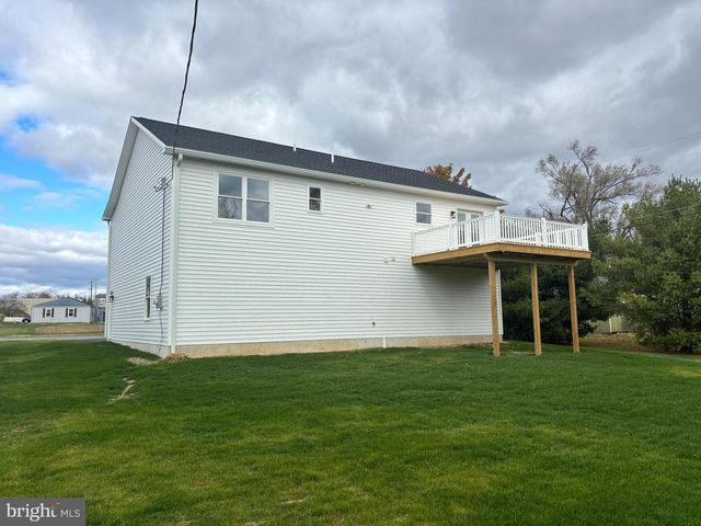 130 VALLEY DRIVE, Carlisle, PA 17013