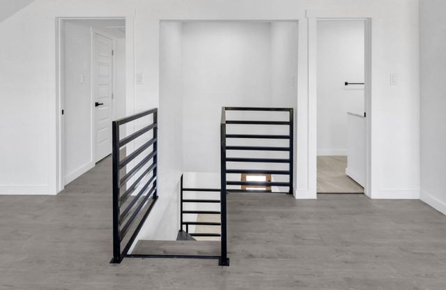 2410 E Bayshore Drive, Dickinson, TX 77539