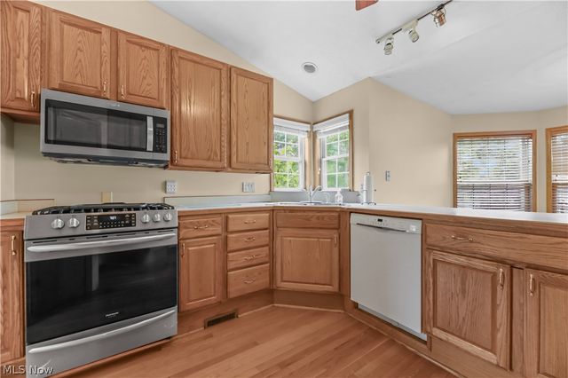 1701 Woods Road, Akron, OH 44306
