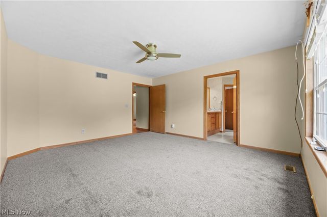1701 Woods Road, Akron, OH 44306