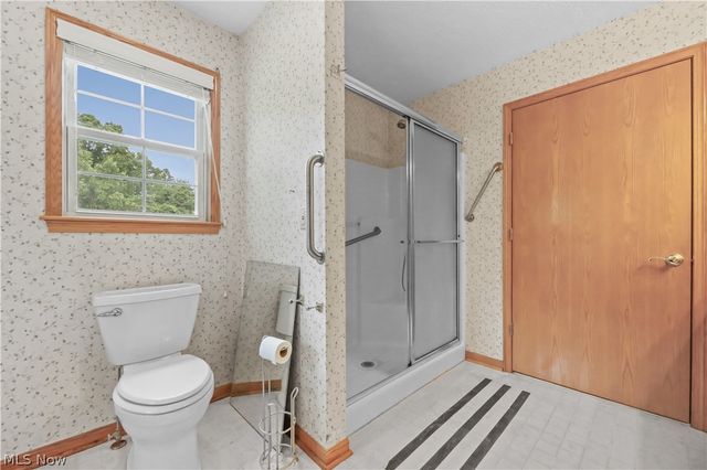 1701 Woods Road, Akron, OH 44306