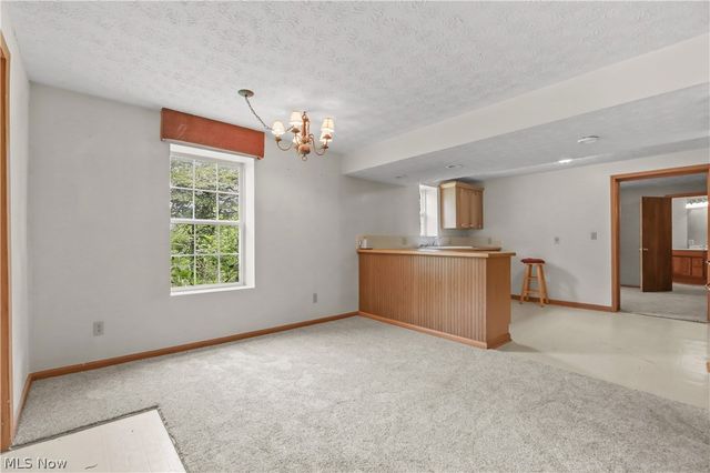 1701 Woods Road, Akron, OH 44306