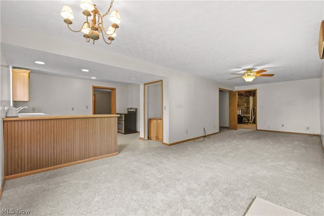 1701 Woods Road, Akron, OH 44306