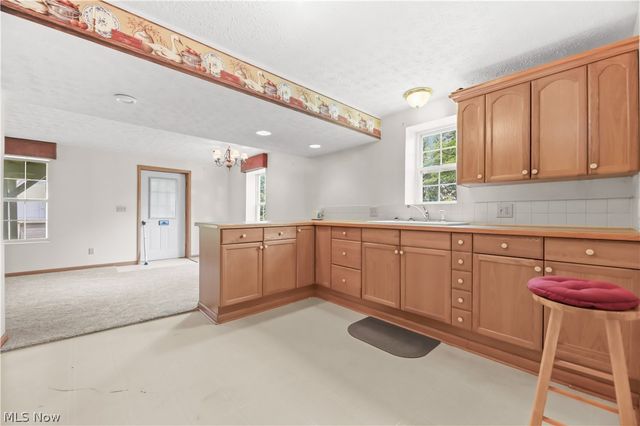 1701 Woods Road, Akron, OH 44306