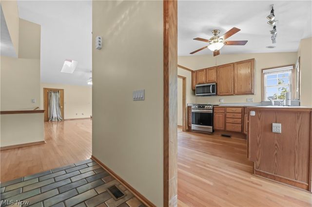 1701 Woods Road, Akron, OH 44306