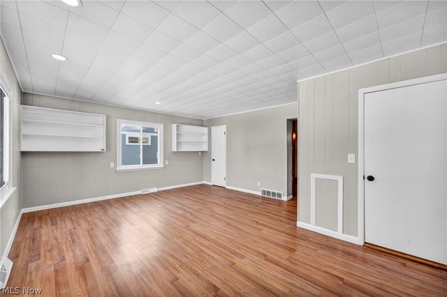 257 E 270th Street, Euclid, OH 44132