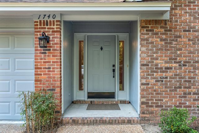 1740 BROOKSIDE Boulevard, Tallahassee, FL 32301