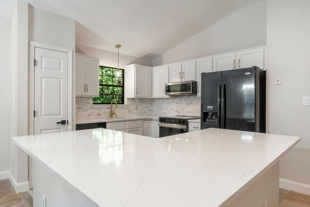 1740 BROOKSIDE Boulevard, Tallahassee, FL 32301