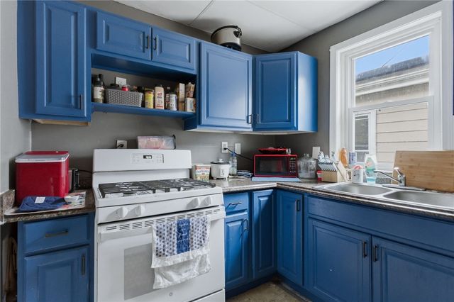 41 Utton Avenue, Pawtucket, RI 02860