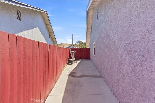 3181 Wishing Well Court, Jurupa Valley, CA 91752