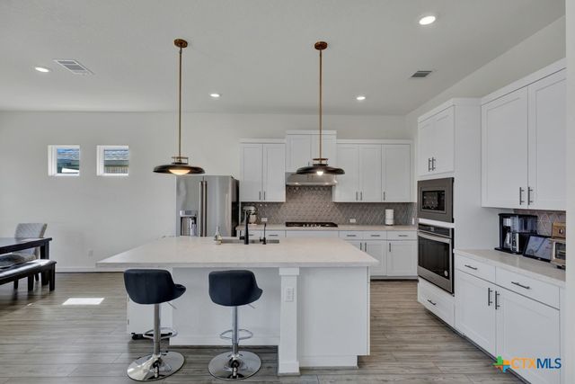 382 Nightshade Trail, New Braunfels, TX 78132