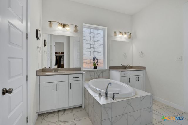 382 Nightshade Trail, New Braunfels, TX 78132