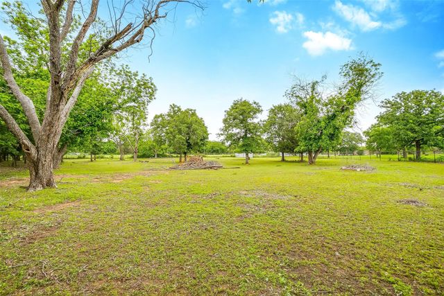 2716 E Farm to Market 4, Cleburne, TX 76031