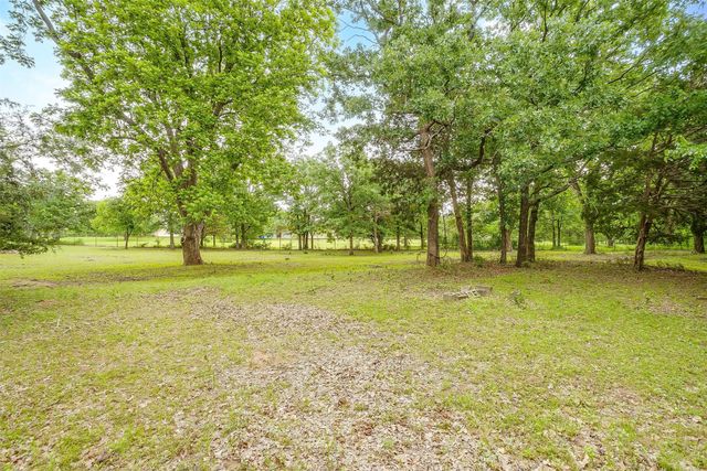 2716 E Farm to Market 4, Cleburne, TX 76031