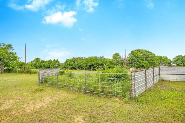 2716 E Farm to Market 4, Cleburne, TX 76031
