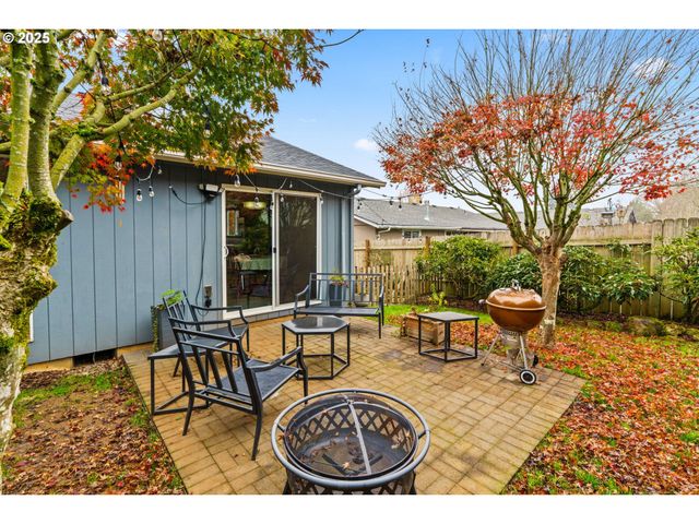 5441 S MOHAWK Ct, Salem, OR 97306