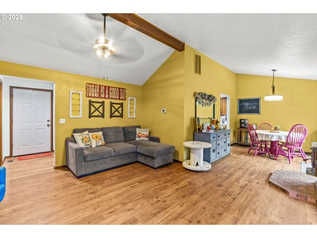 5441 S MOHAWK Ct, Salem, OR 97306