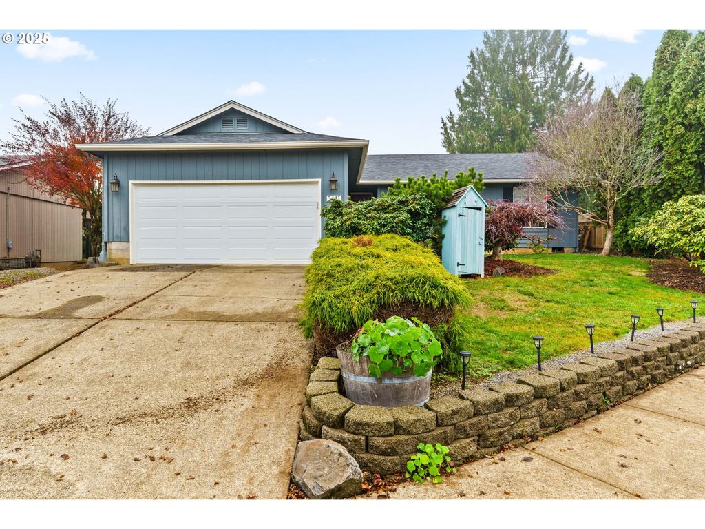 5441 S MOHAWK Ct, Salem, OR 97306