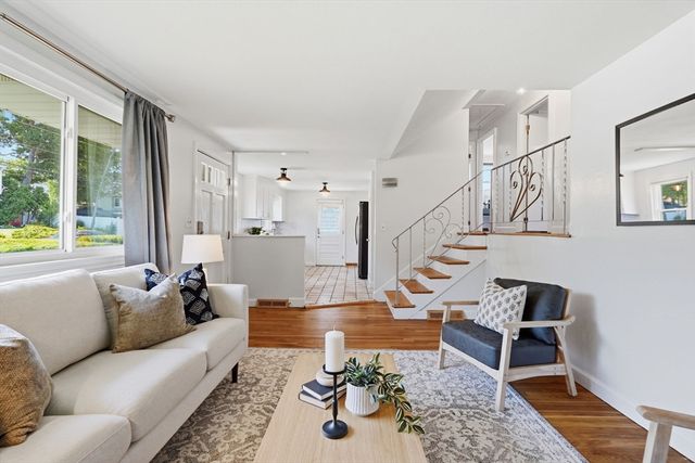 8 Bossi Ave, Randolph, MA 02368