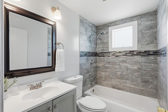 8 Bossi Ave, Randolph, MA 02368