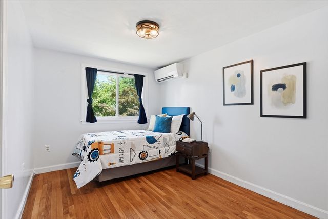 8 Bossi Ave, Randolph, MA 02368