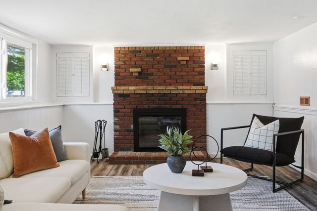 8 Bossi Ave, Randolph, MA 02368