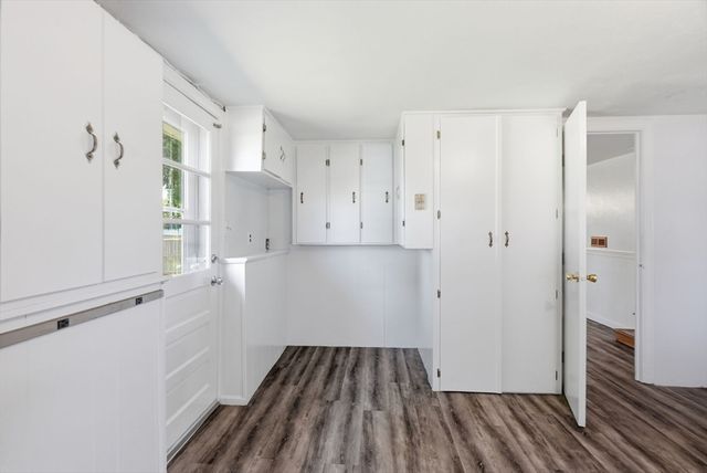 8 Bossi Ave, Randolph, MA 02368