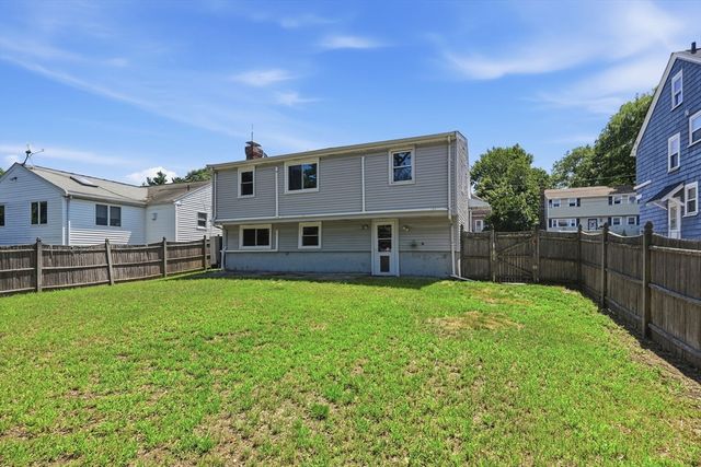 8 Bossi Ave, Randolph, MA 02368