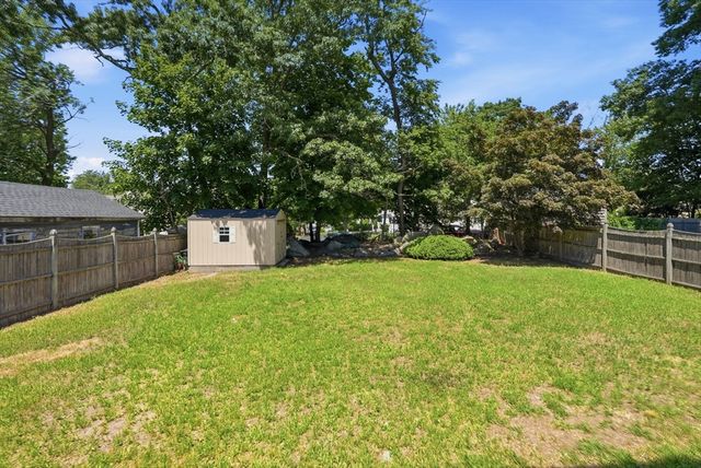 8 Bossi Ave, Randolph, MA 02368