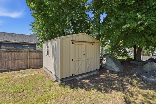 8 Bossi Ave, Randolph, MA 02368