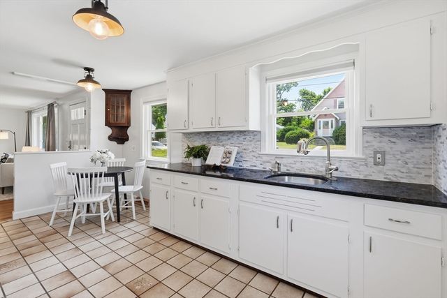 8 Bossi Ave, Randolph, MA 02368