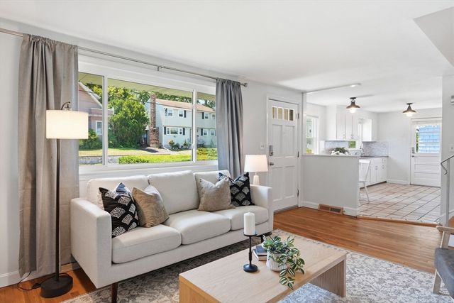8 Bossi Ave, Randolph, MA 02368
