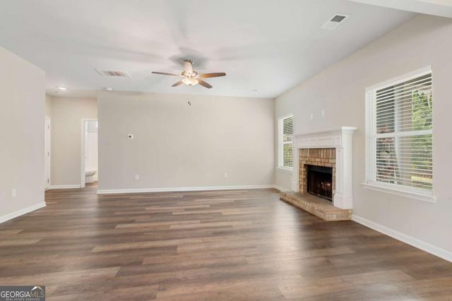 92 Camden Village Drive, Newnan, GA 30265