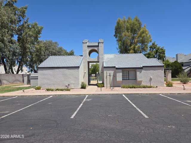 3716 E University Drive, Mesa, AZ 85205