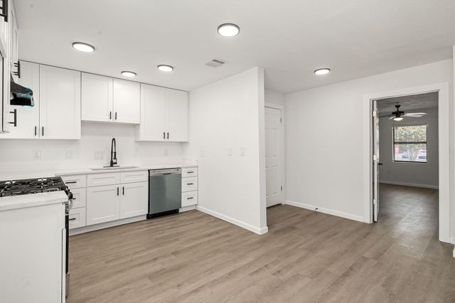 404 Glenmore Drive, Pasadena, TX 77503